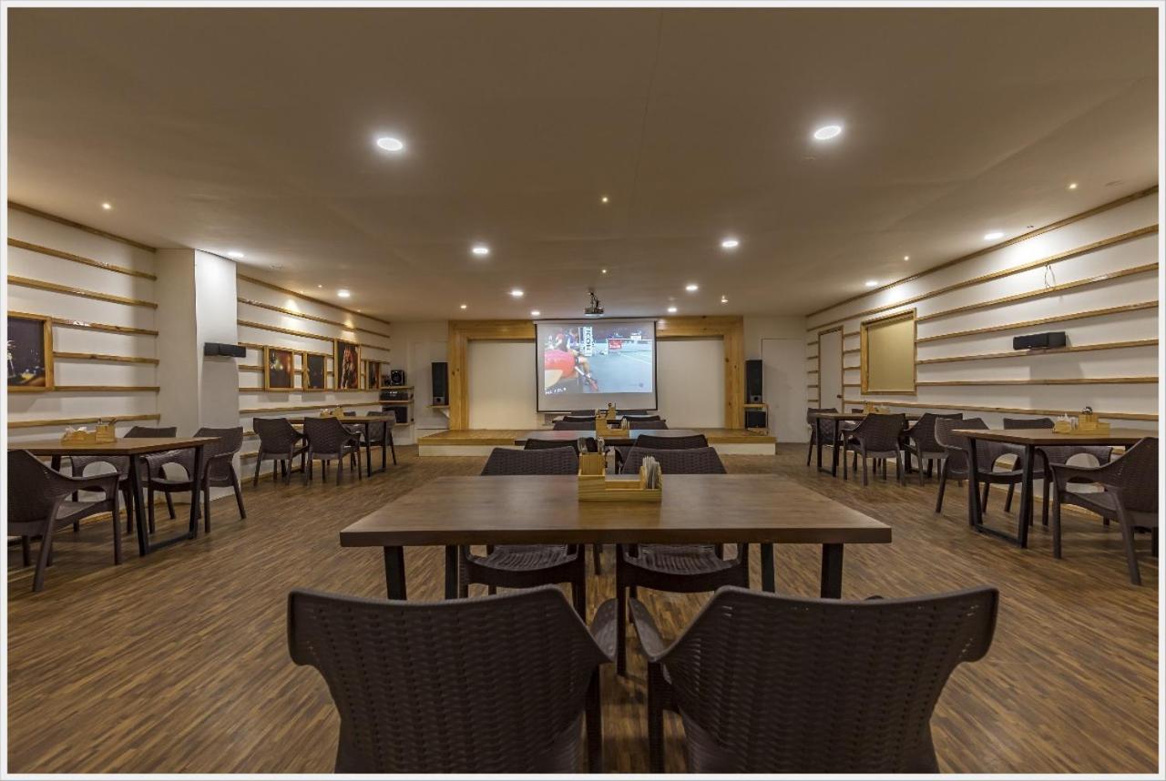 Hotel Green Field Satara Exterior foto